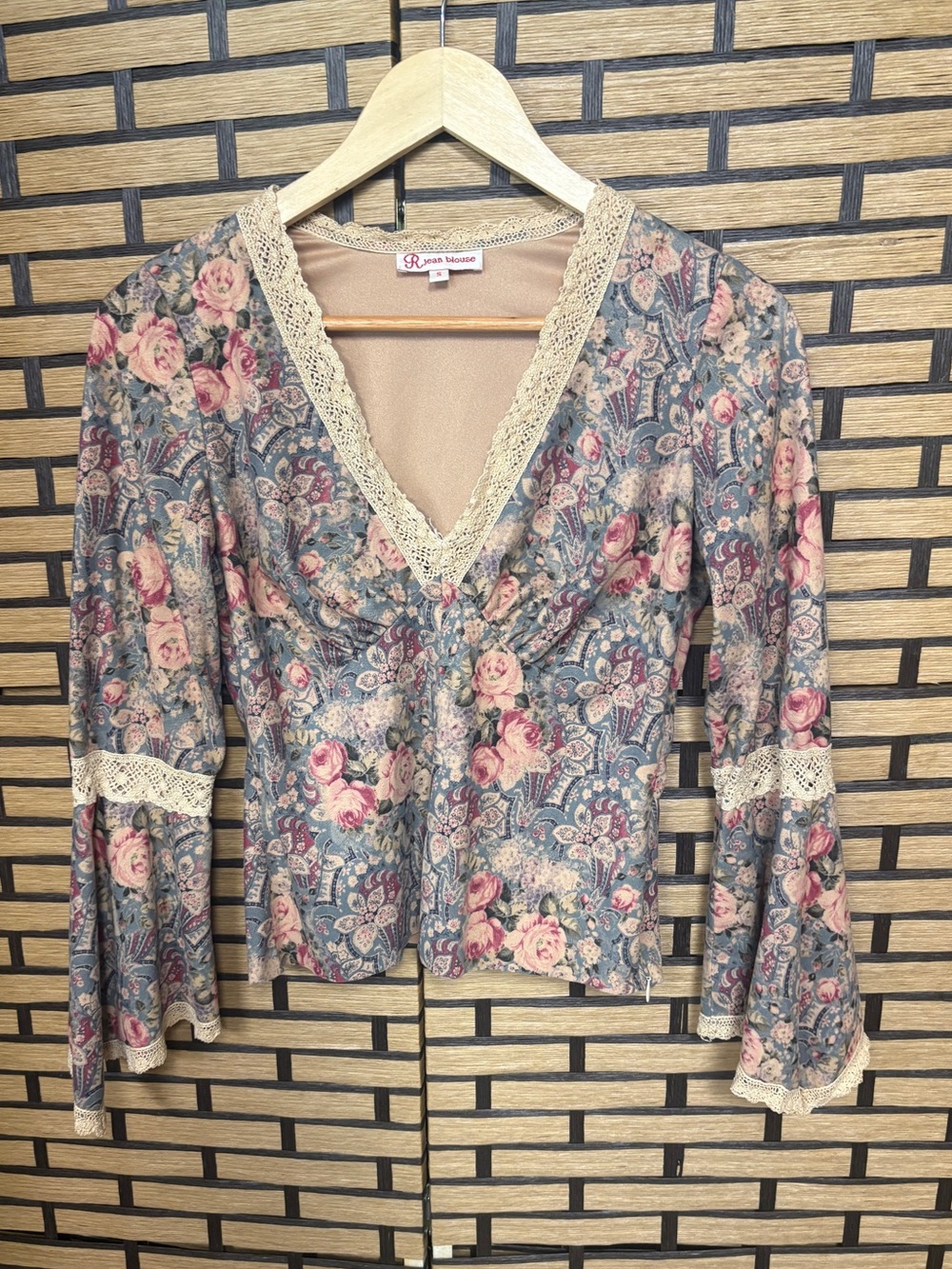 R Jean blouse tan floral blouse size small